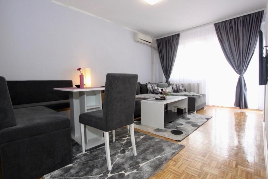 Cezar Apartment Belgrade Extérieur photo